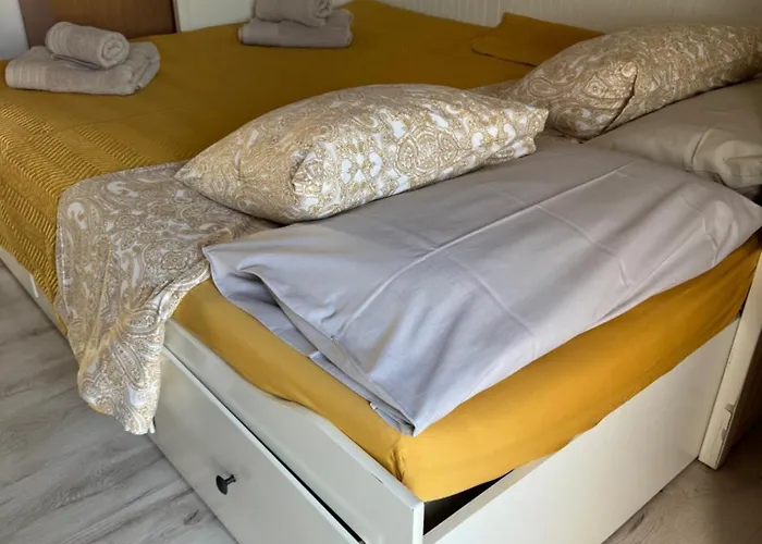 Iva Apartman *