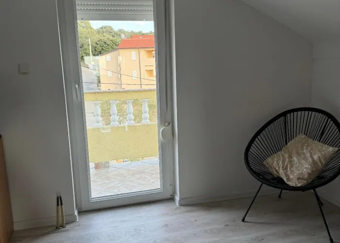 Iva Apartman *